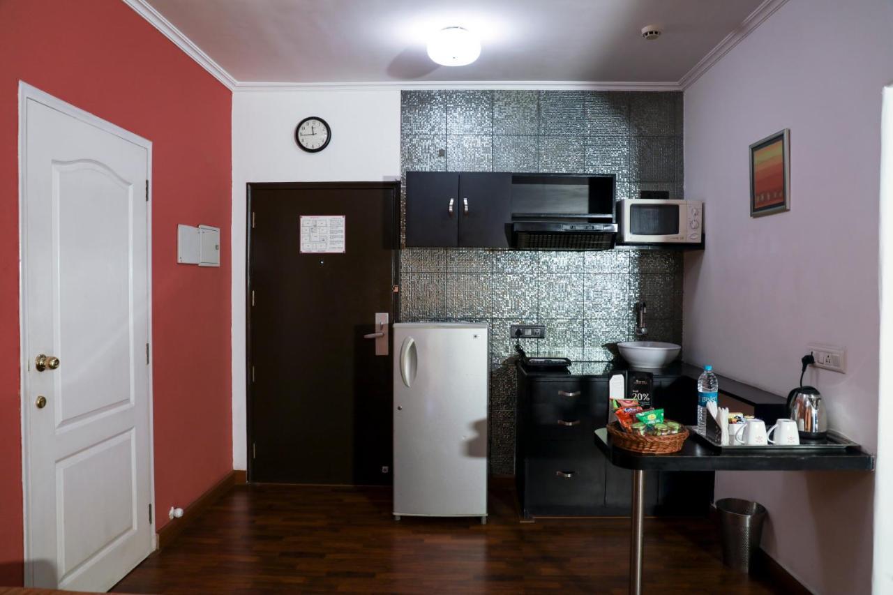Royal Orchid Golden Suites Pune Exterior photo