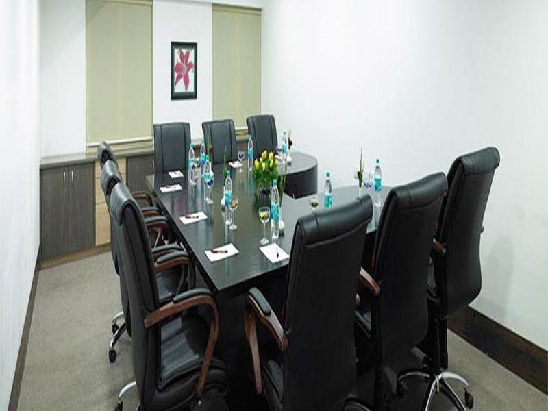 Royal Orchid Golden Suites Pune Exterior photo