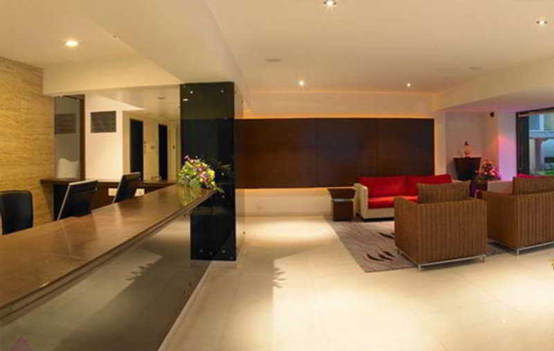 Royal Orchid Golden Suites Pune Exterior photo