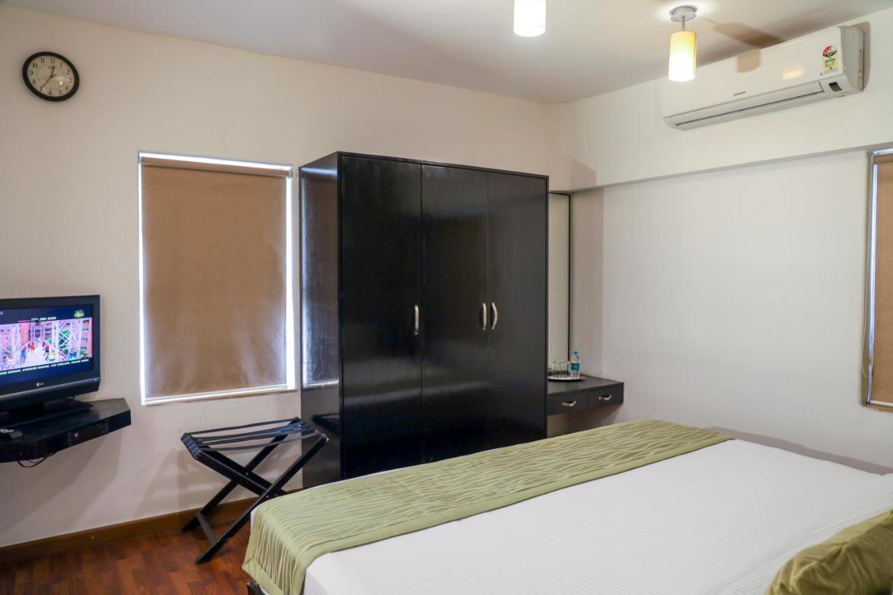 Royal Orchid Golden Suites Pune Exterior photo
