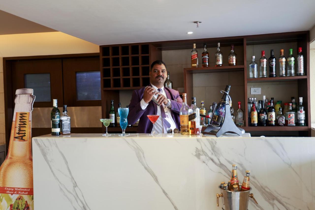 Royal Orchid Golden Suites Pune Exterior photo