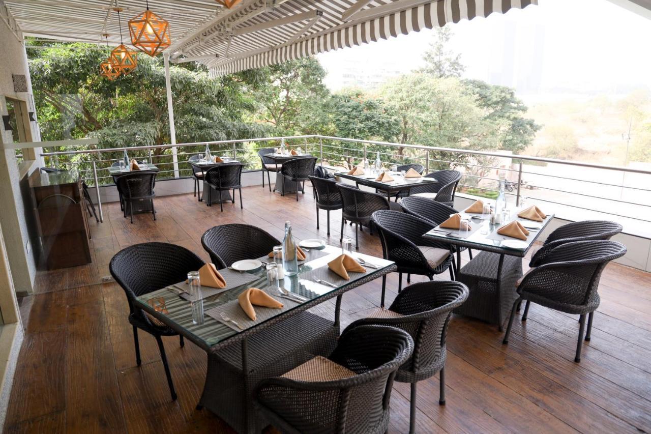 Royal Orchid Golden Suites Pune Exterior photo